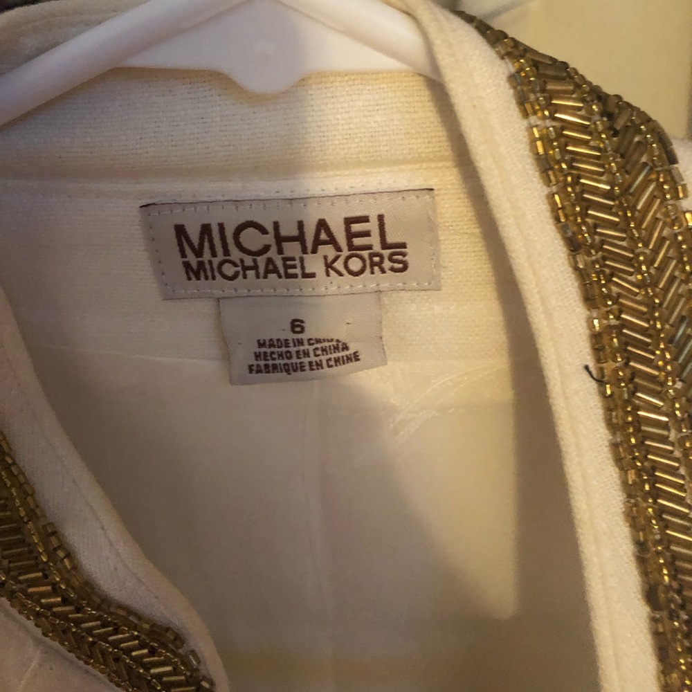 Blazer - Picture 2 of 2